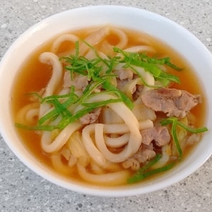 めんつゆで簡単！肉うどん♪